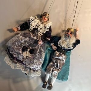 Vintage King and queen marionette puppets